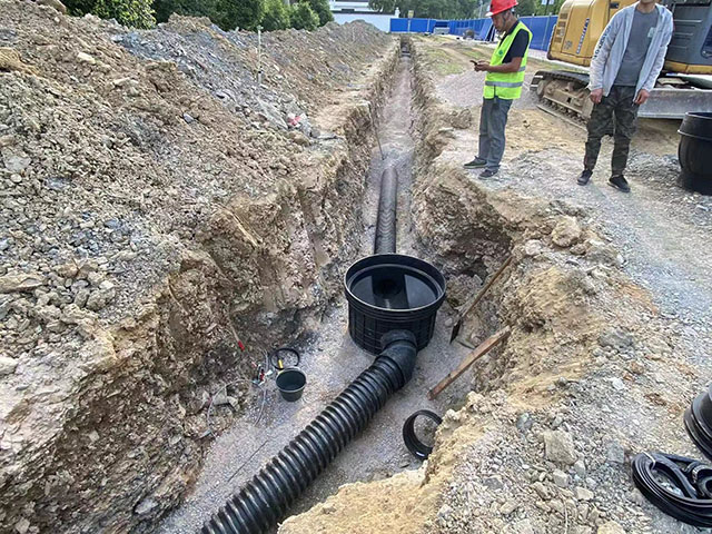 ʩ������