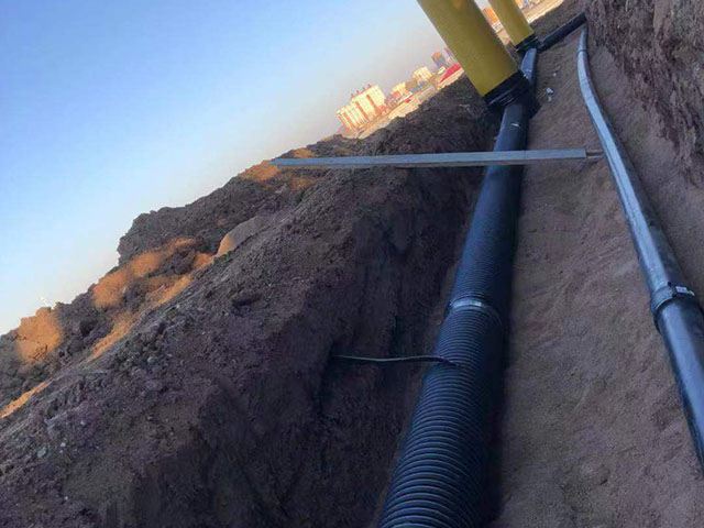 ʩ������